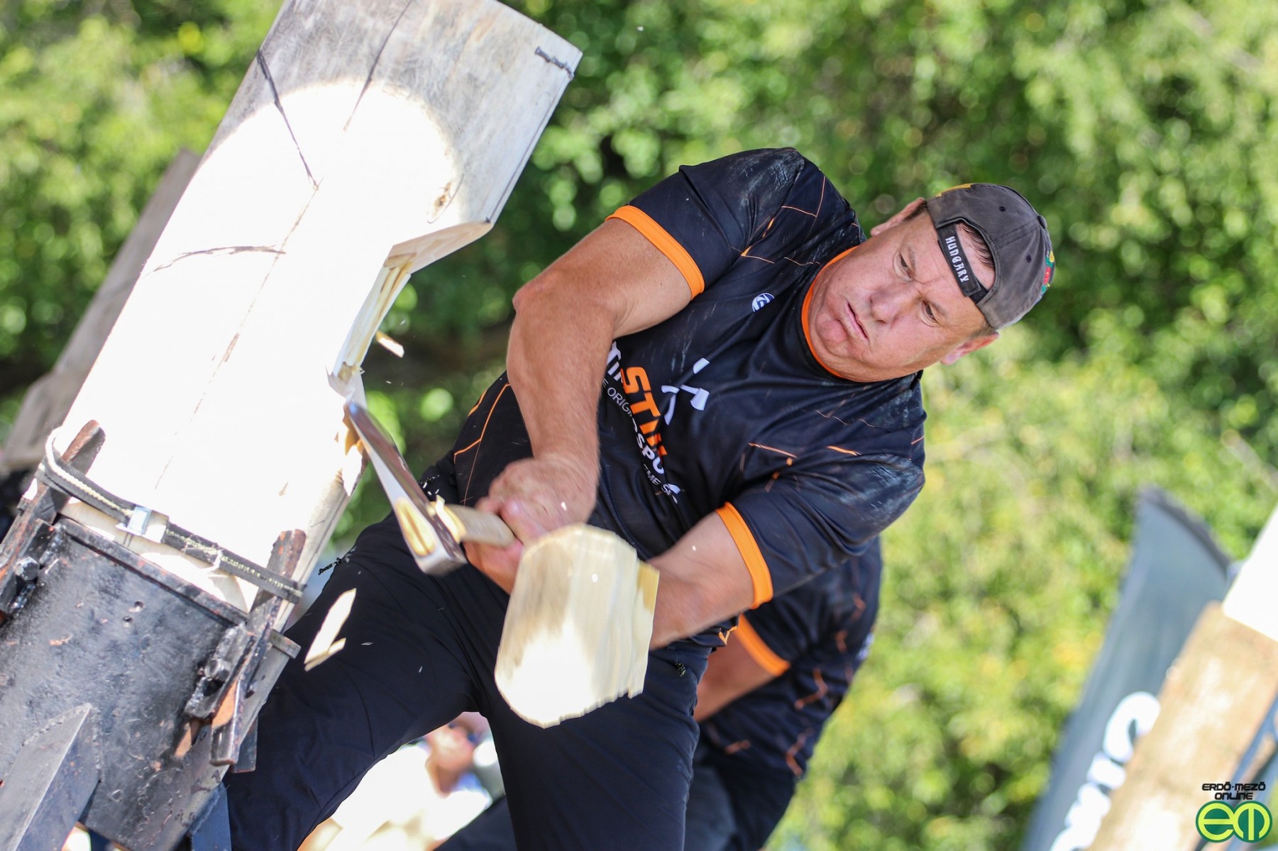 Hatalmas meglepetés: Bozsó Zoltán a csúcson, Strúbel Bence harmadik (STIHL Timbersports 2023)