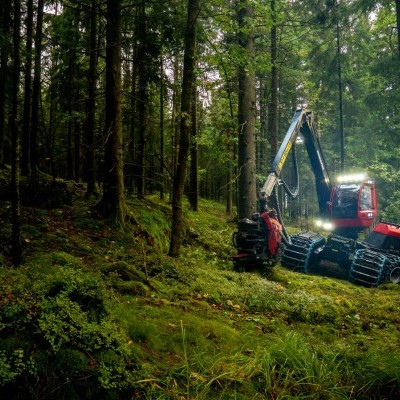 Megérkezett a Komatsu új harvestere