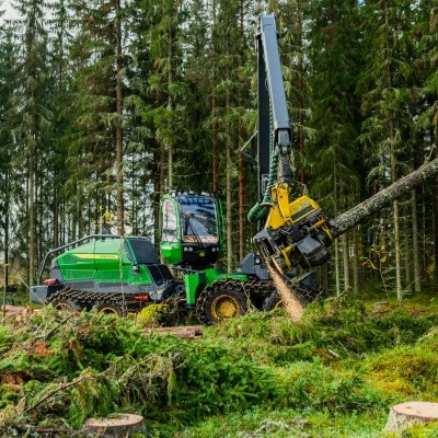 VIDEÓ: Megérkezett a John Deere H széria