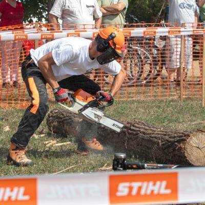 Hétvégén felzúgnak a motorfűrészek - Kezdődik a STIHL fakitermelő versenysorozat